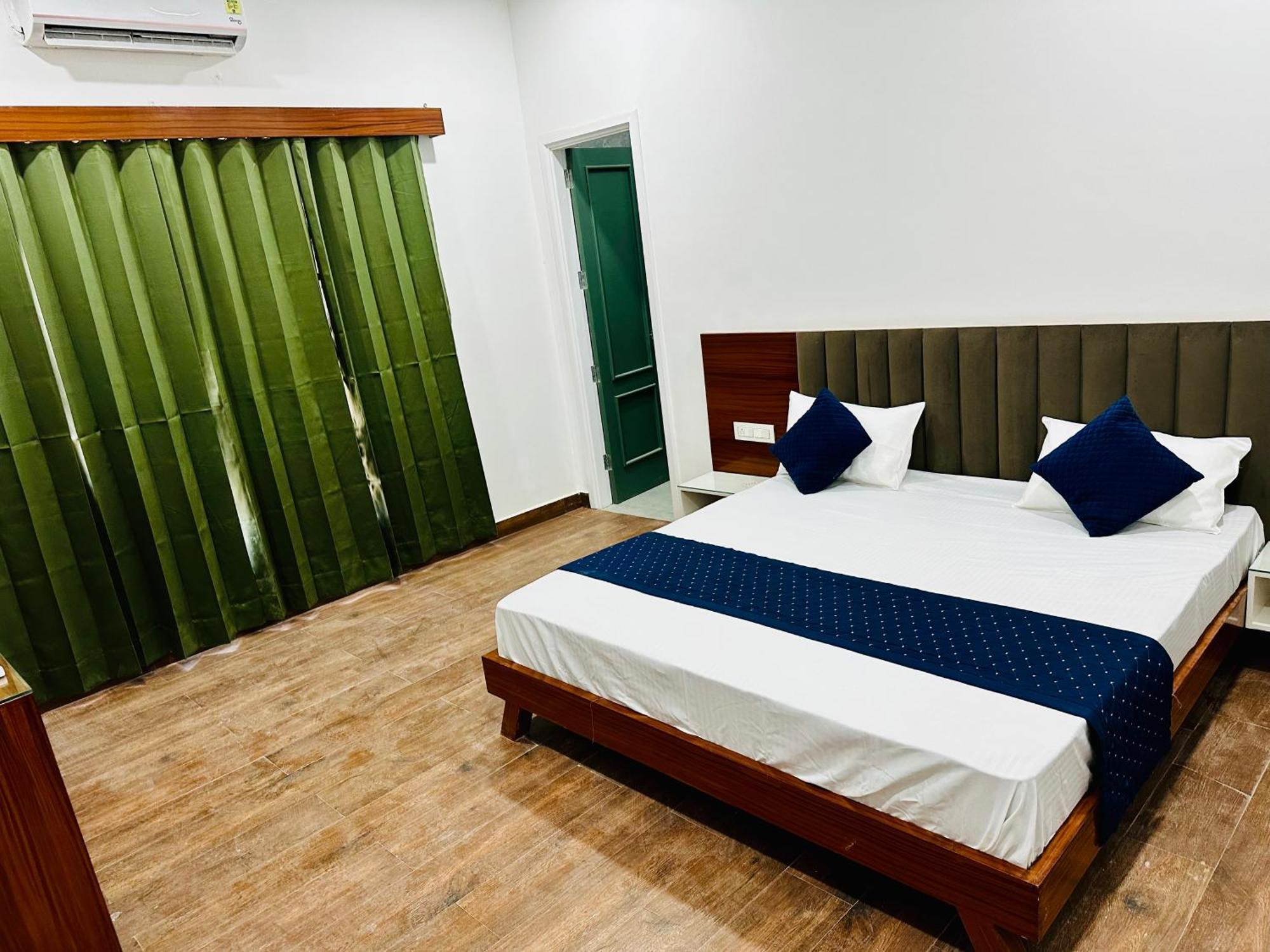 The Loya Hotel Muktsar Eksteriør bilde